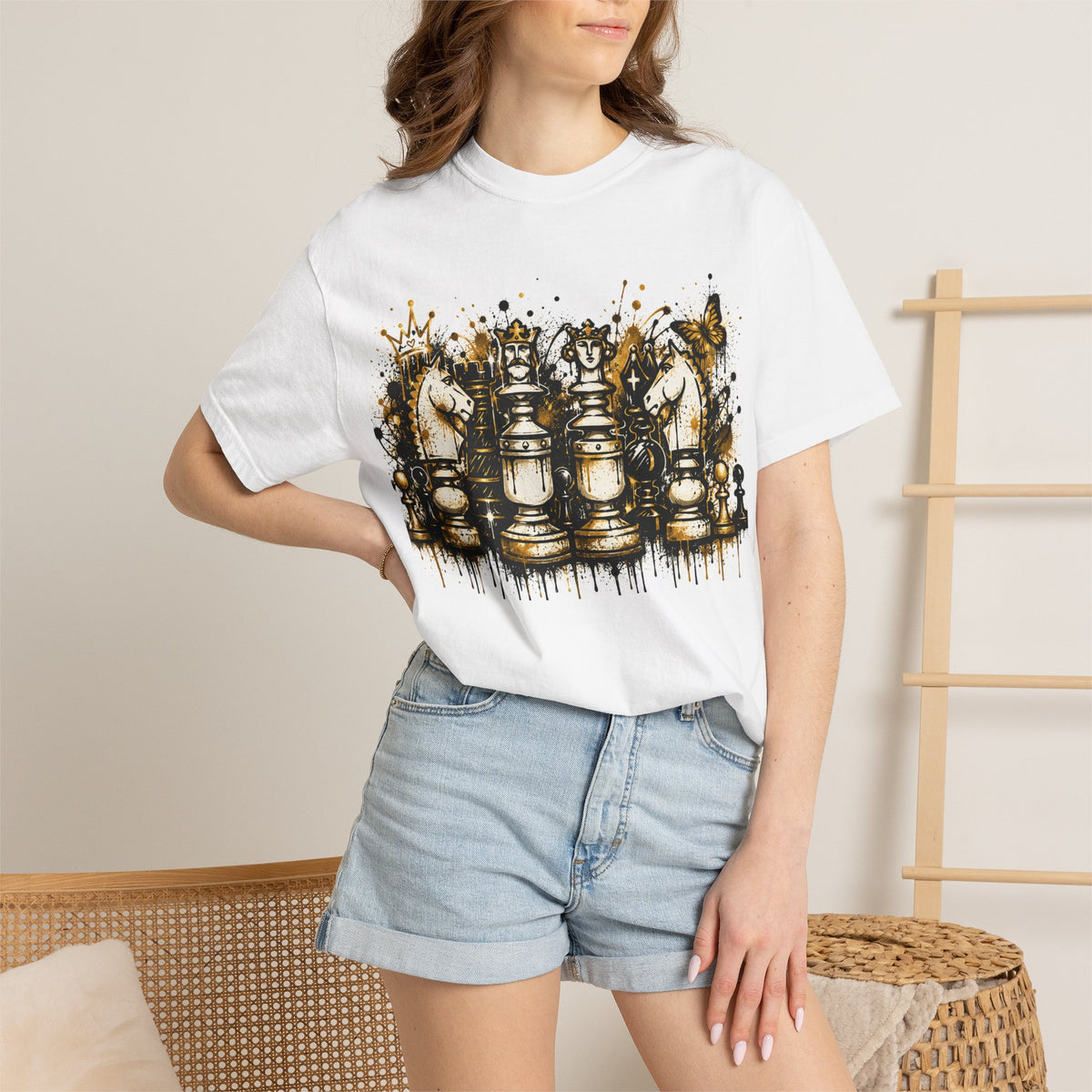 A 100% Cotton Crown and Chess Pieces Graphic T-Shirt